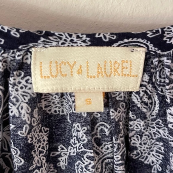 Anthropologie Lucy & Laurel Navy Paisley Top - Picture 3 of 4